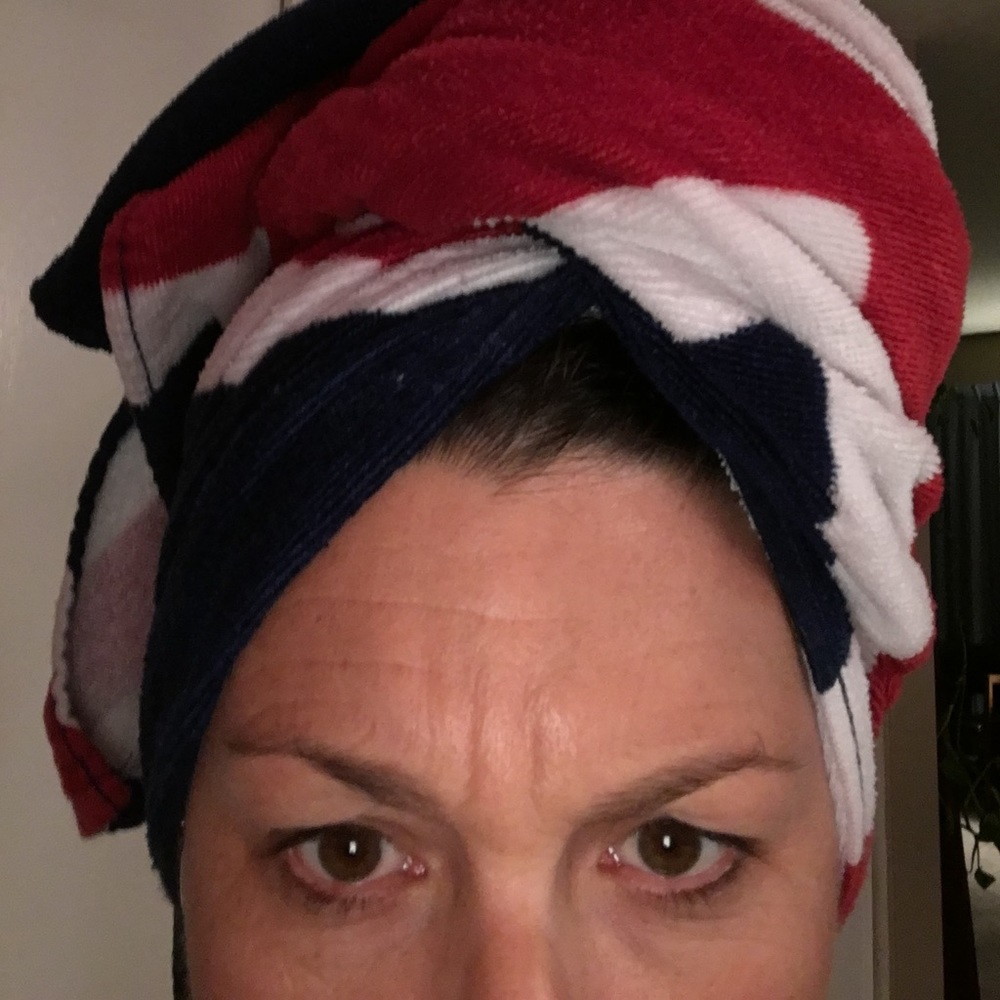 Meet your Posher, Holly